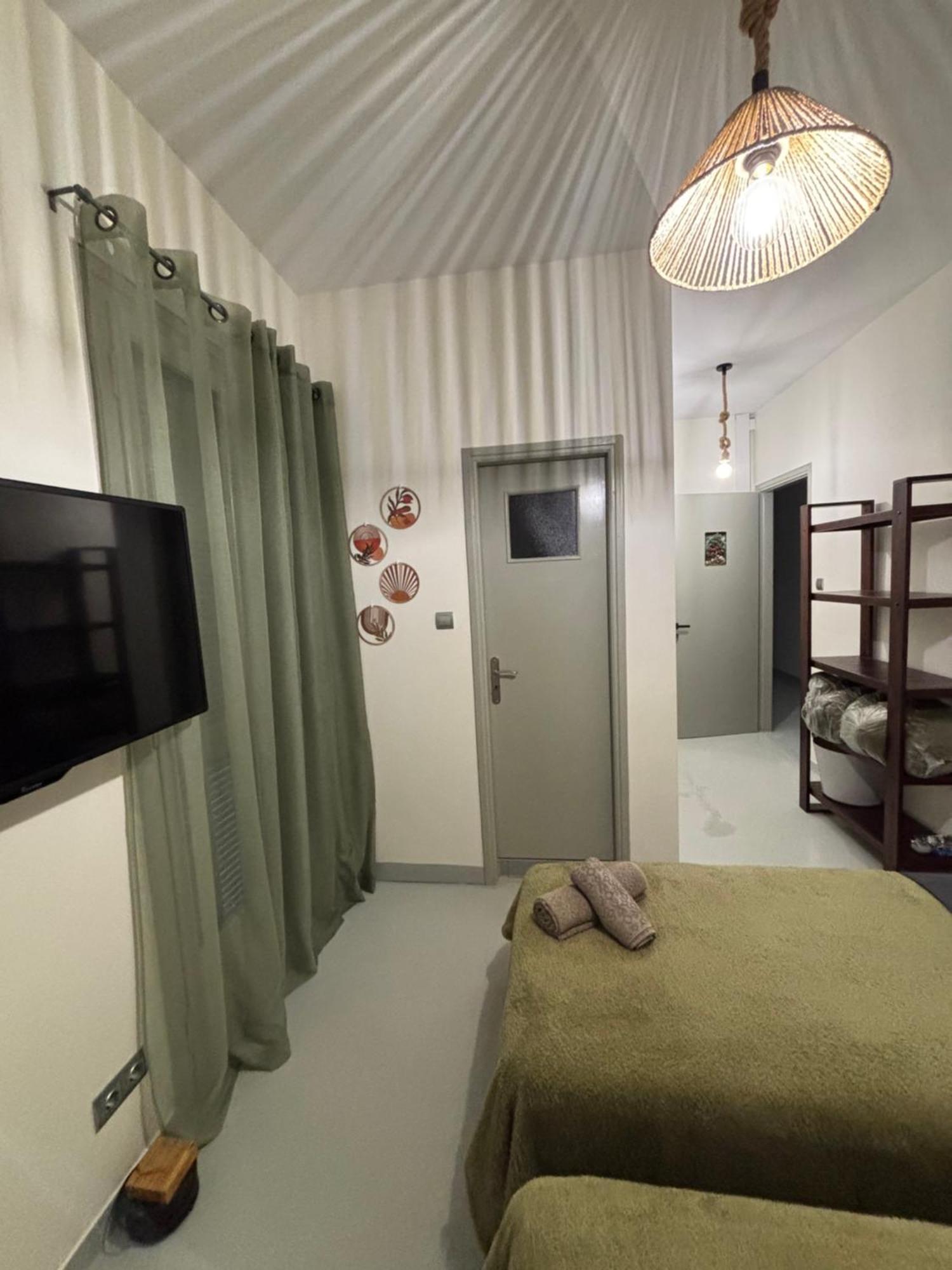 Rooms The Other Side Of The Island By Patitiri Saterli Luaran gambar